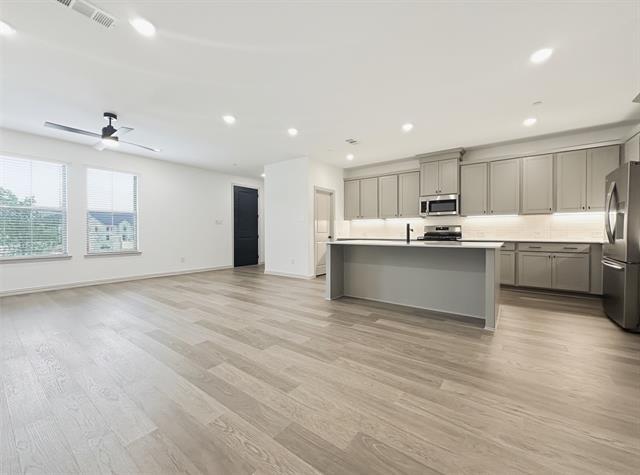 Foto del edificio - 2837 Bluejack Rd