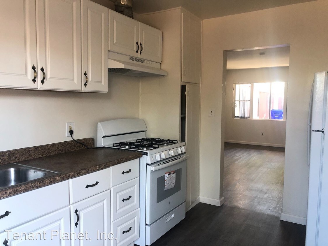 Foto principal - 625-639 E 3rd St