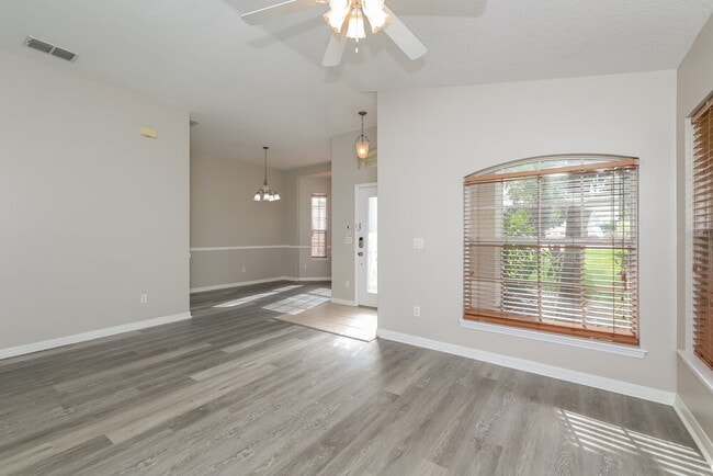 Building Photo - 11628 Wishing Well Ln