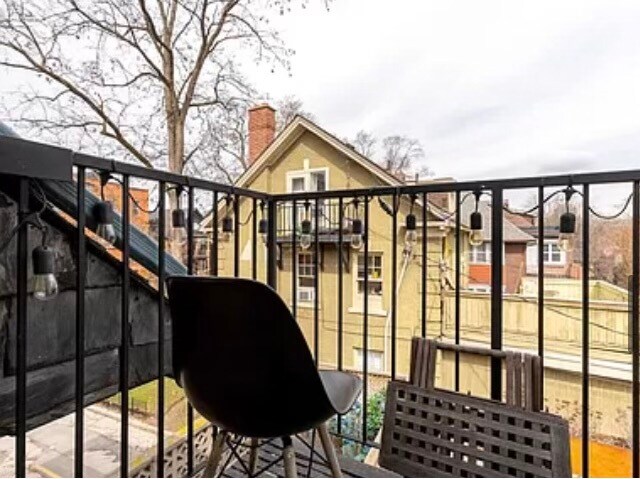 Building Photo - Palmerston Loft 2 Bedroom in Little Italy