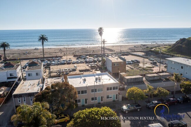 Foto del edificio - 112 Marina Ave