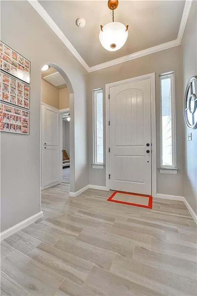 Foto del edificio - Stunning 4 Bed, 3 (Full) Bath in Norman