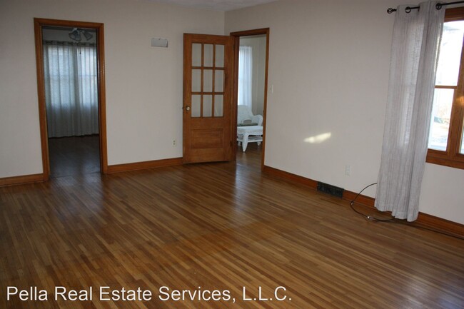 Building Photo - 2 br, 1.5 bath House - 803 E. 2nd Street