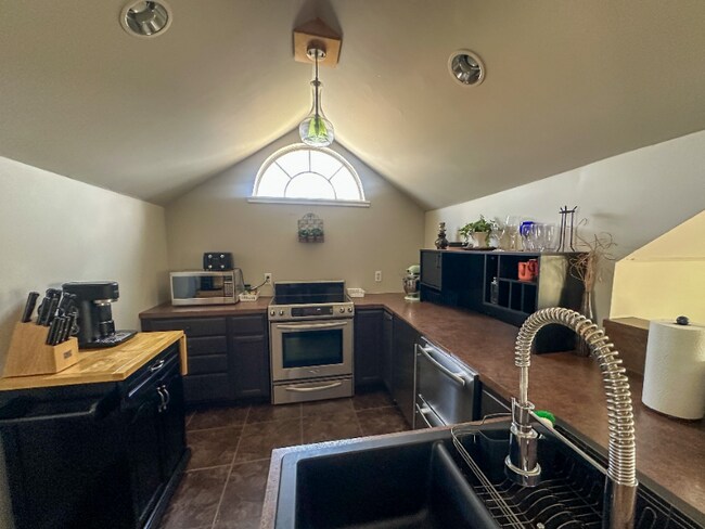 Foto del edificio - 288 38th Ave N