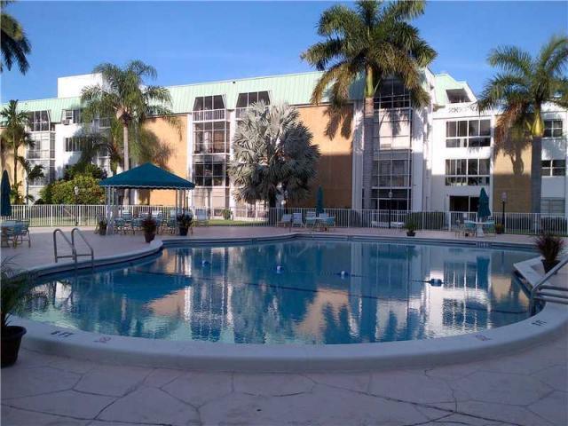 Foto del edificio - 3040 NE 16th Ave