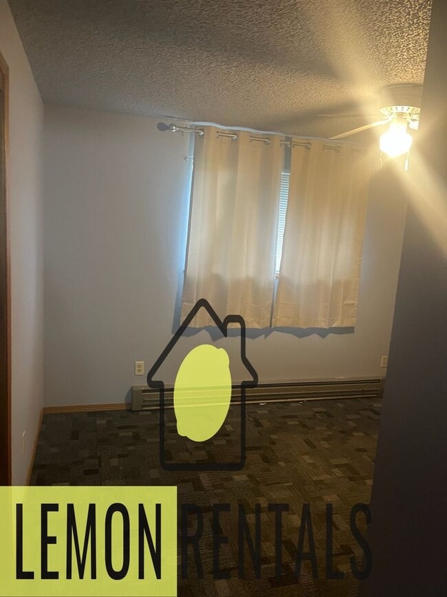 Foto del edificio - 3 bedroom house for rent $1,100.00 per month