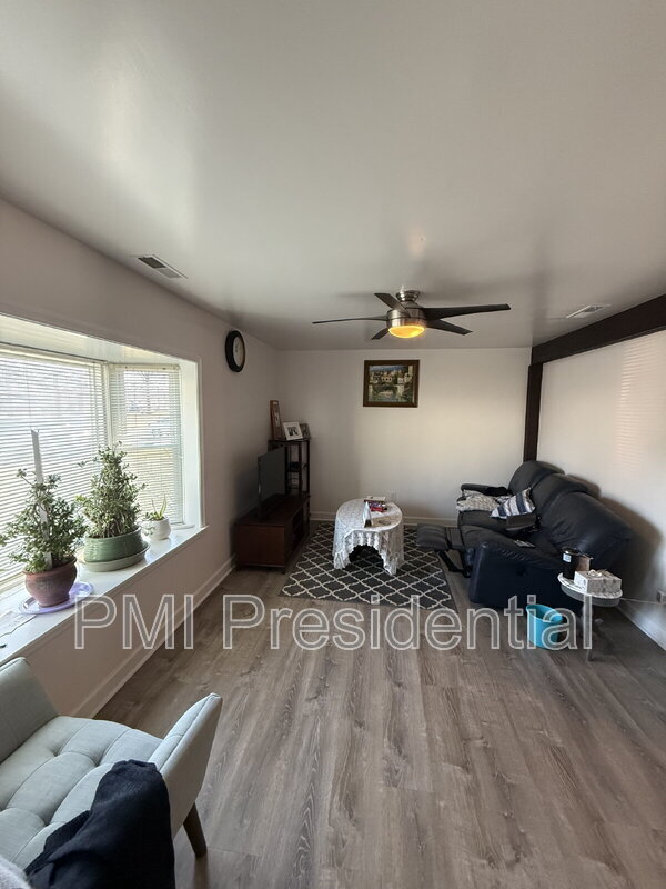 Foto del edificio - 10112 Purcell Rd