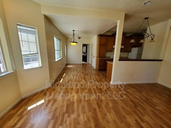 Foto del edificio - 1247 NE Williams St