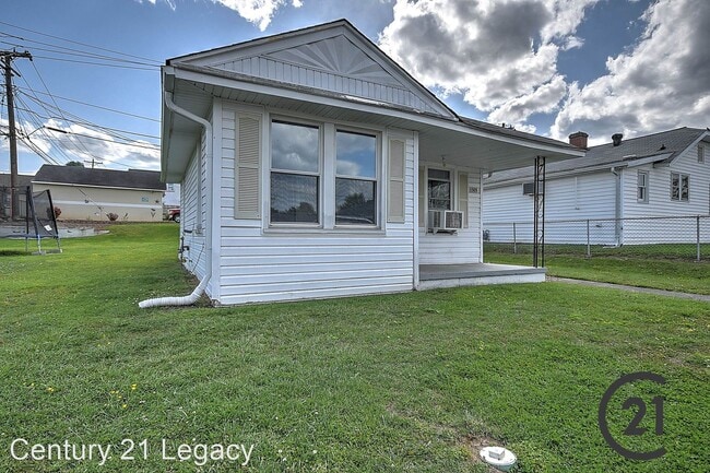 Building Photo - 2 br, 1 bath House - 1305 Willow Street