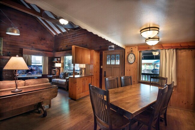 Building Photo - 8039 Larkspur Ln