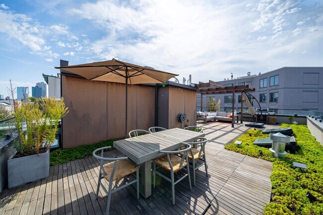 Foto del edificio - 349 4th St