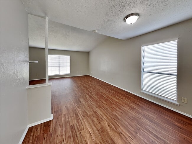 Building Photo - 6646 Loch Langham Dr