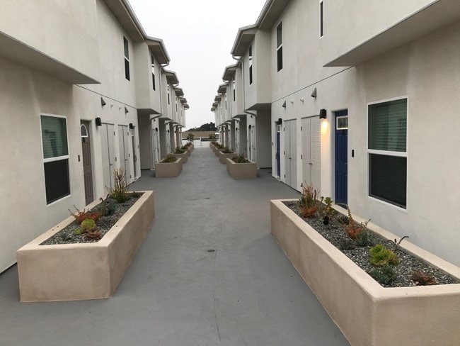 Building Photo - 2225 241st St