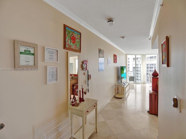 Building Photo - 16699 Collins Ave