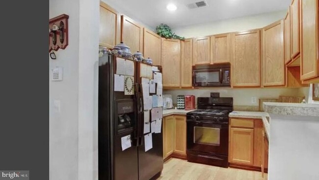 Building Photo - 2667 Sheffield Hill Way
