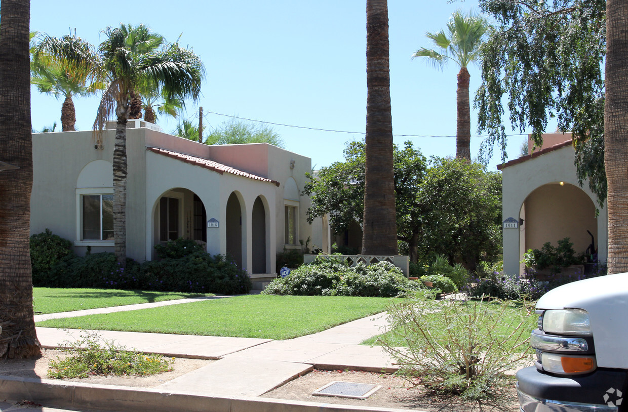 External Photo - 1011-1015 E Palm Ln