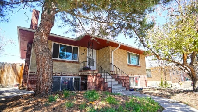 Dayton Duplex - Dayton Duplex Apartment