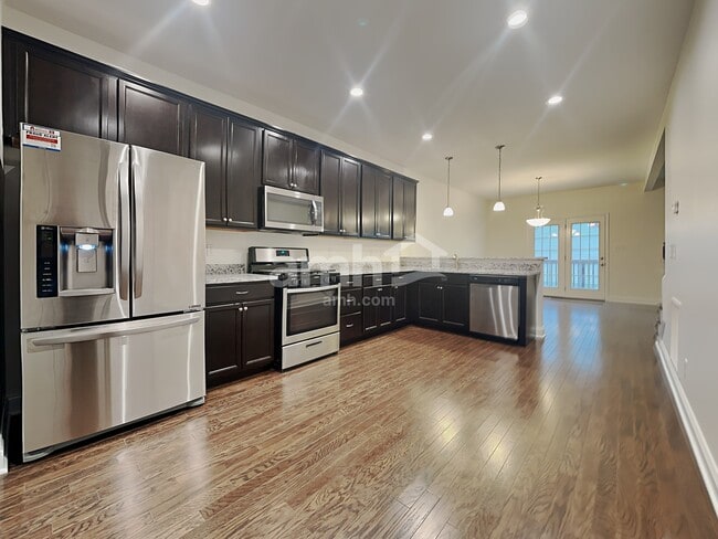 Foto del edificio - 1617 Silver Spur Ln