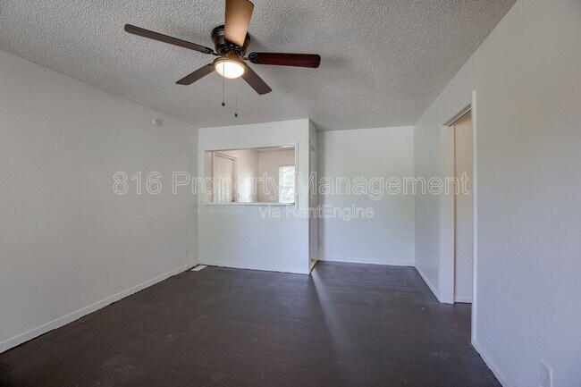 Foto del edificio - 10009 Hardesty Ave
