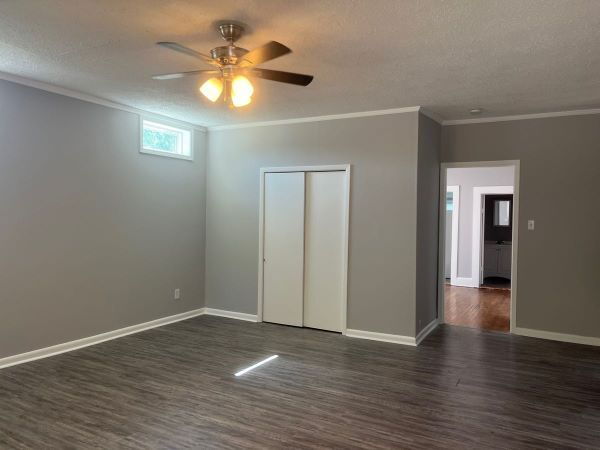 Photo - Charming 3 bed/2 bath, plus bonus, close t... Apartment