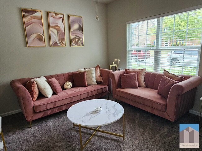 Foto del edificio - 684 Armitage Way