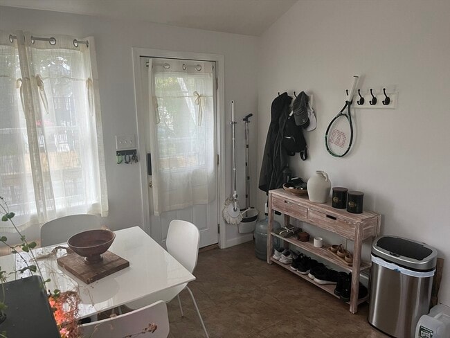 Foto del edificio - 102 Summer St