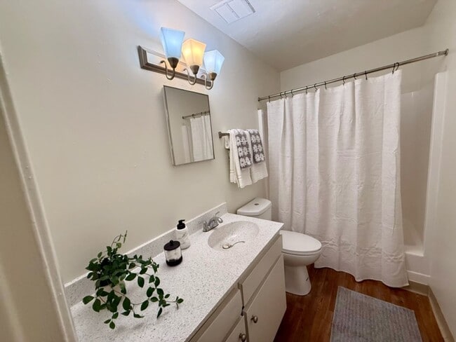 Interior Photo - The Lowell Apartments