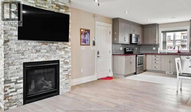 Photo du bâtiment - 8475 Wyandotte St E