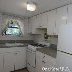 Foto del edificio - 92-28 220th St
