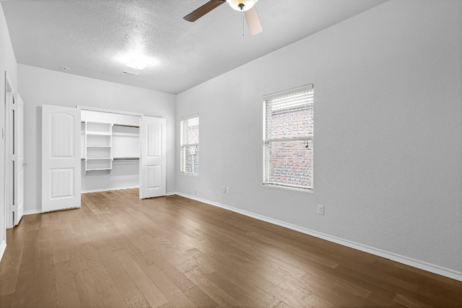 Building Photo - 6924 Millwood St