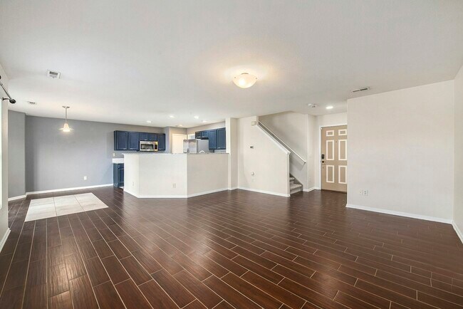 Building Photo - 3950 Celtic Ln