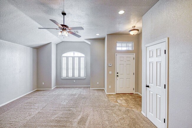 Building Photo - Beautiful three bedroom home with in-ground storm shelter!