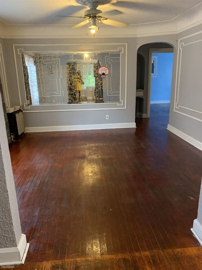 Foto del edificio - 2 br, 1 bath Flat - 14001 Mansfield St Fl 2