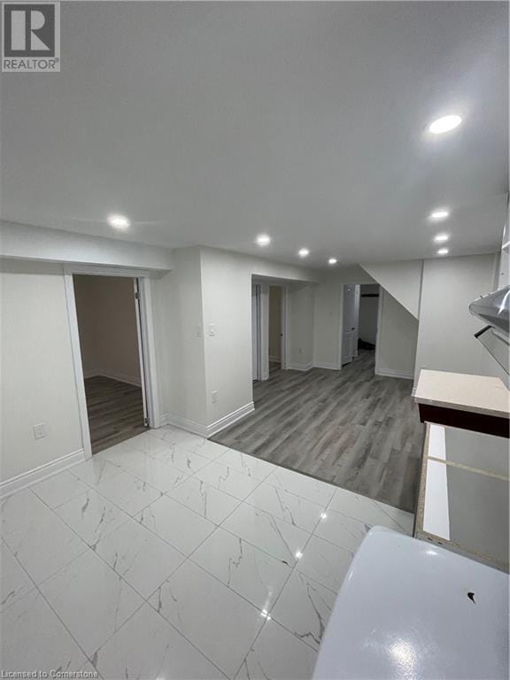 Building Photo - 30 Moynes Ave