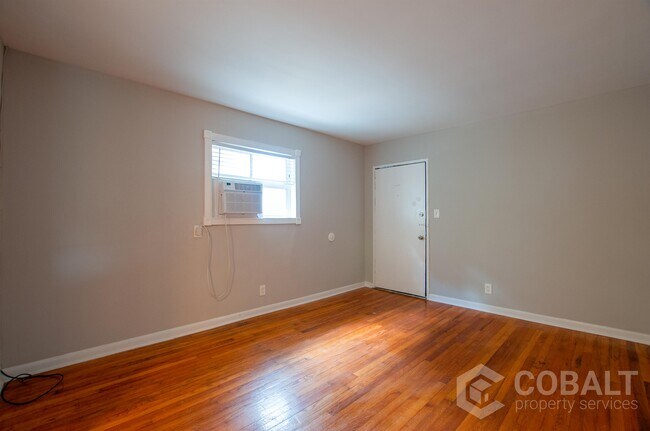 Foto del edificio - 767 Greenwood Ave NE