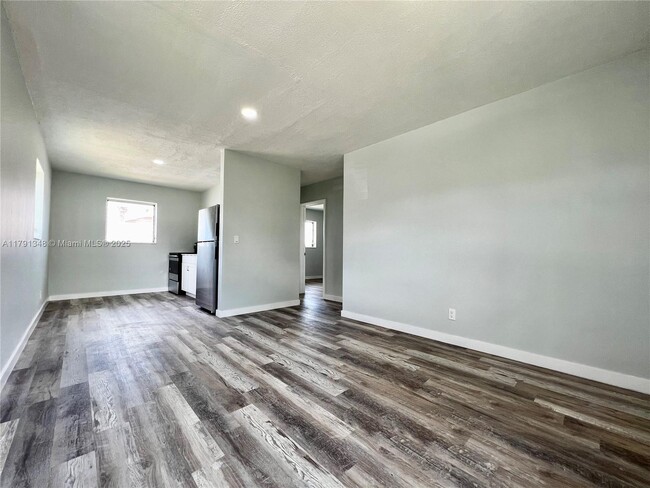 Foto del edificio - 529 NW 5th St