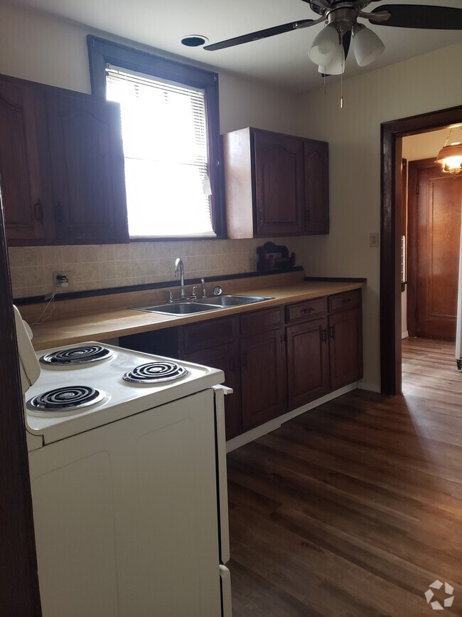 Waldon Apartments for Rent with Hardwood Floors Columbus, OH 1