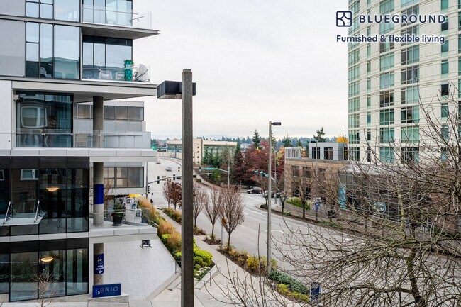 Foto del edificio - 11000 NE 10th St