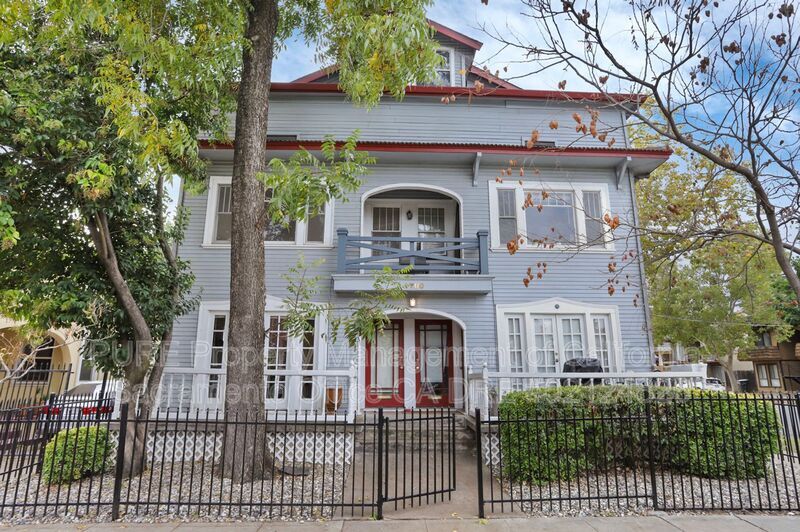 Primary Photo - 2700 T St