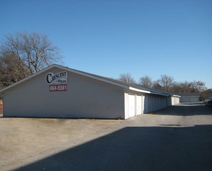 Garage - Crescent Plaza Apartments