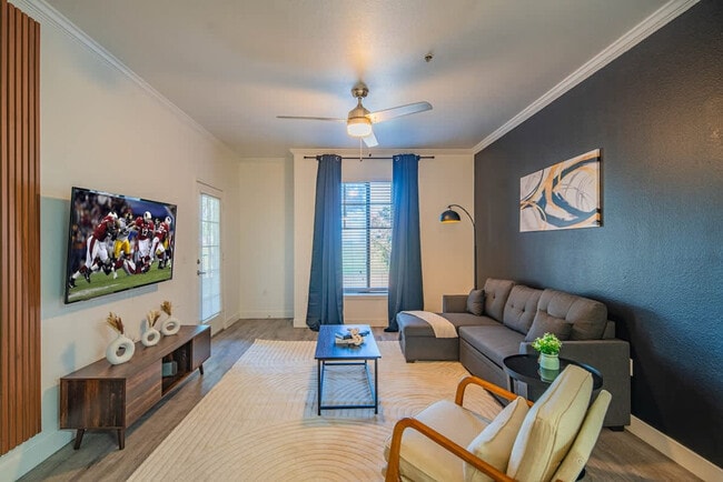 Building Photo - 7455n N 95th Ave