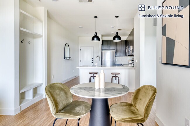 Foto del edificio - 1401 Art Dilly Dr.