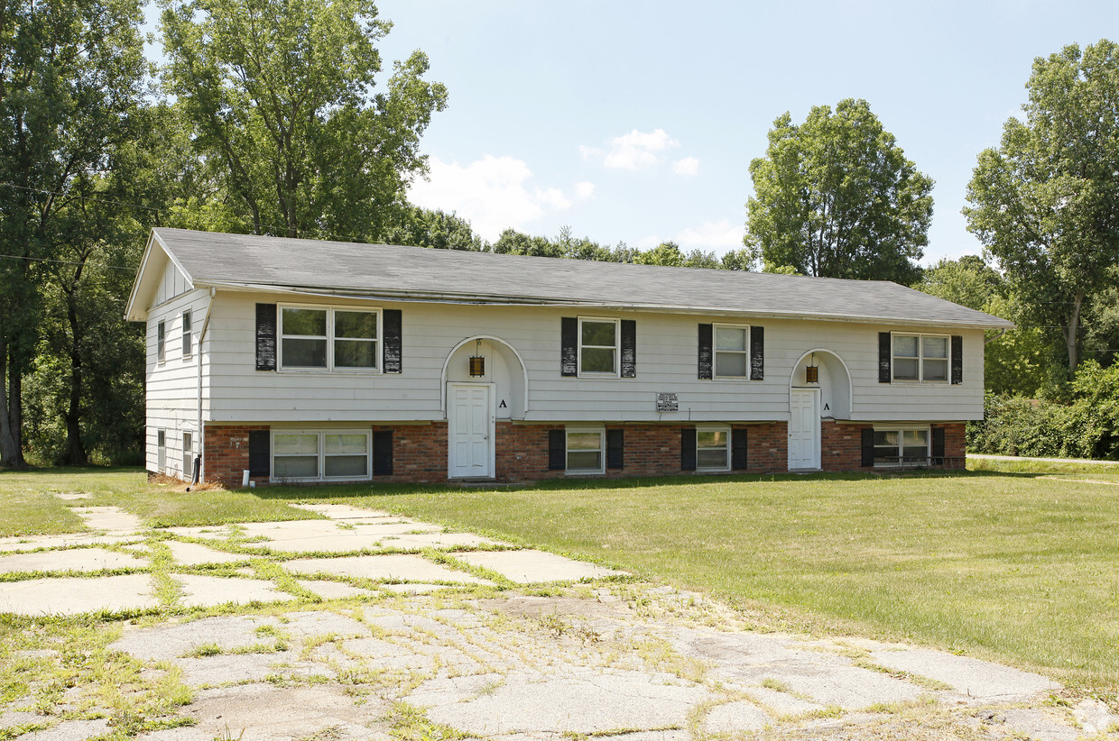 Primary Photo - Brookside Terrace Apartments