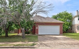 Building Photo - 914 N Creek Blvd