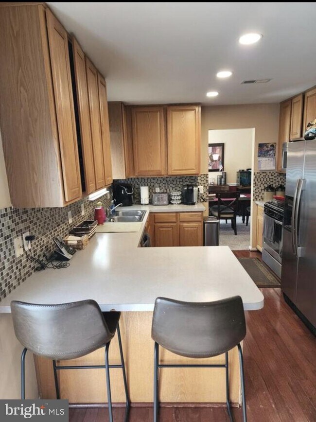 Foto del edificio - 13824 Redstone Dr