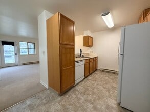 Building Photo - 5 Avalon Ct