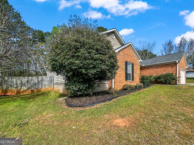 Building Photo - 11647 Matthews Trail