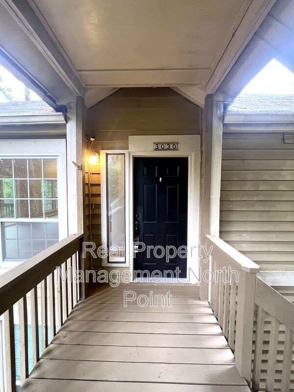 Foto del edificio - 3030 Steeplechase Dr