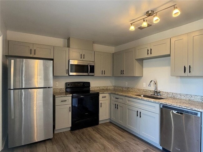 Building Photo - 1215 Ravida Cir