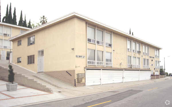 Primary Photo - Crest View Apartments